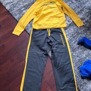 Nike mens Yellow and Gray Joggers